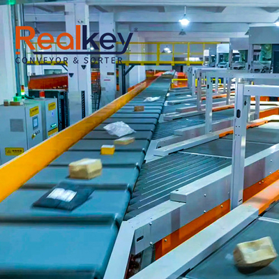 Kalite Yüksek Hızlı Ayarlanabilir Konveyör Bant Makinesi Depo Konveyör Bandı Fabrika